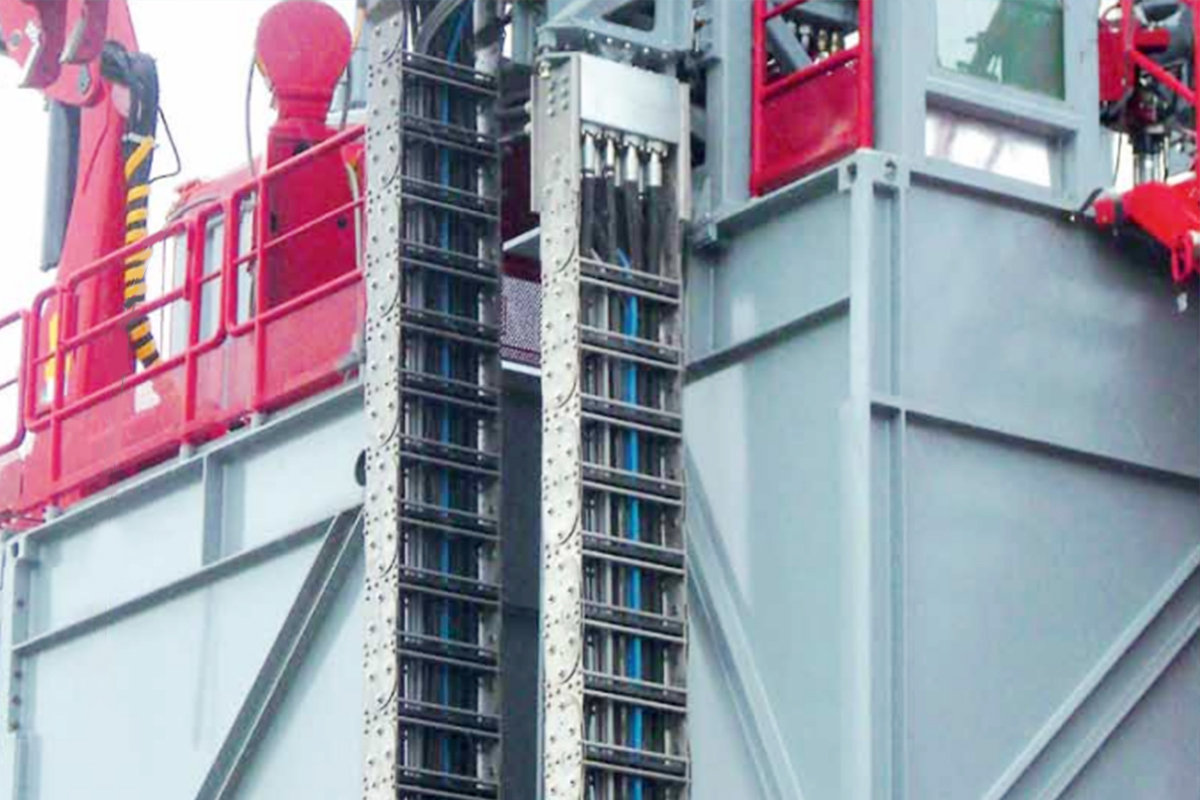 crane drag chain cable system