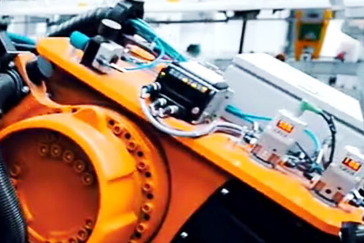 robot harness shielding and signal stability