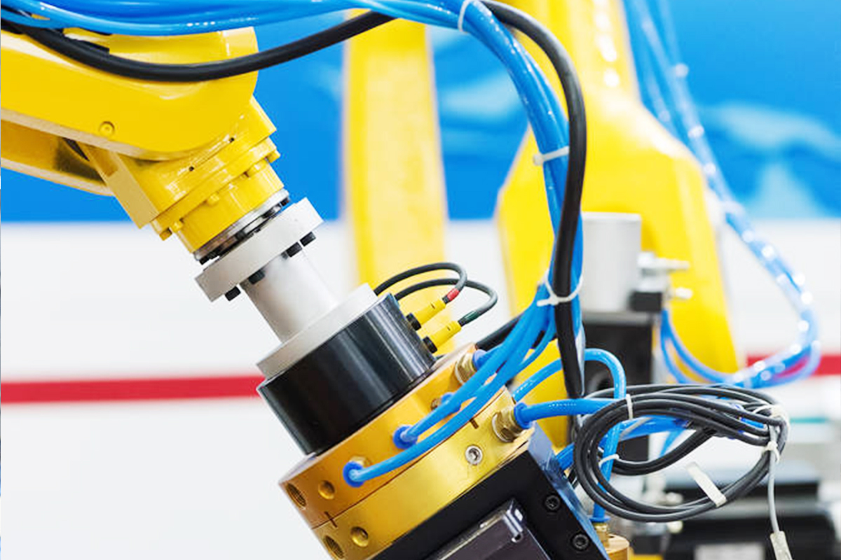 servo and feedback harness for robots