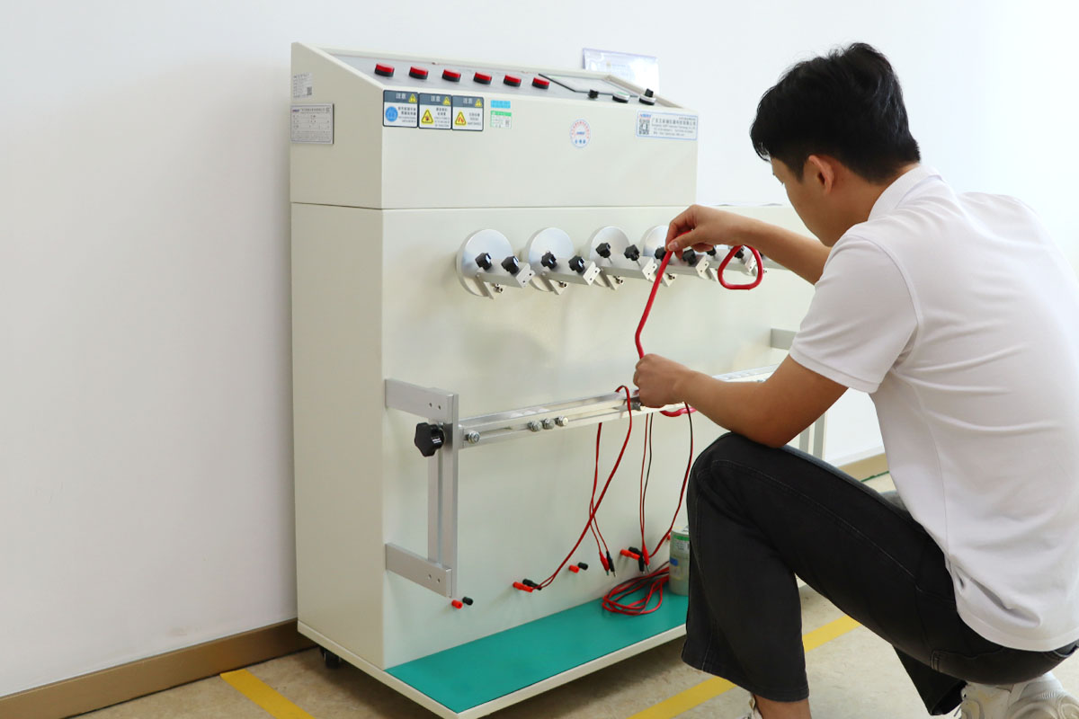 360° Wire Bending Tester
