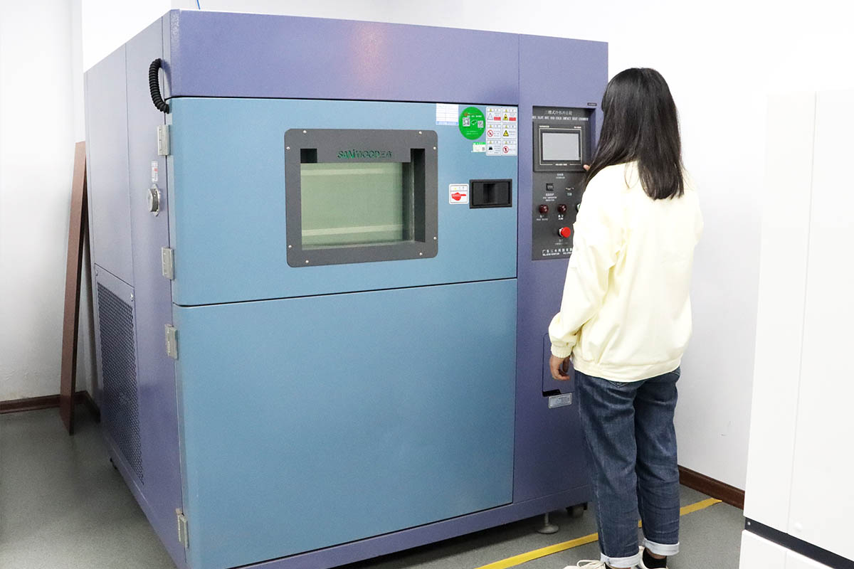 Three-zone Thermal Shock Test Chamber Three-zone Thermal Shock Test Chamber